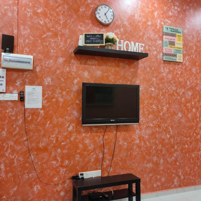 D'Q Putra Homestay Melaka Eksteriør billede